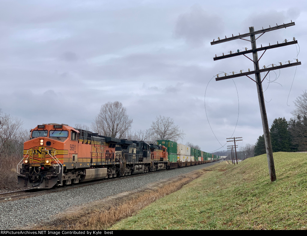 BNSF 5691 on 23K